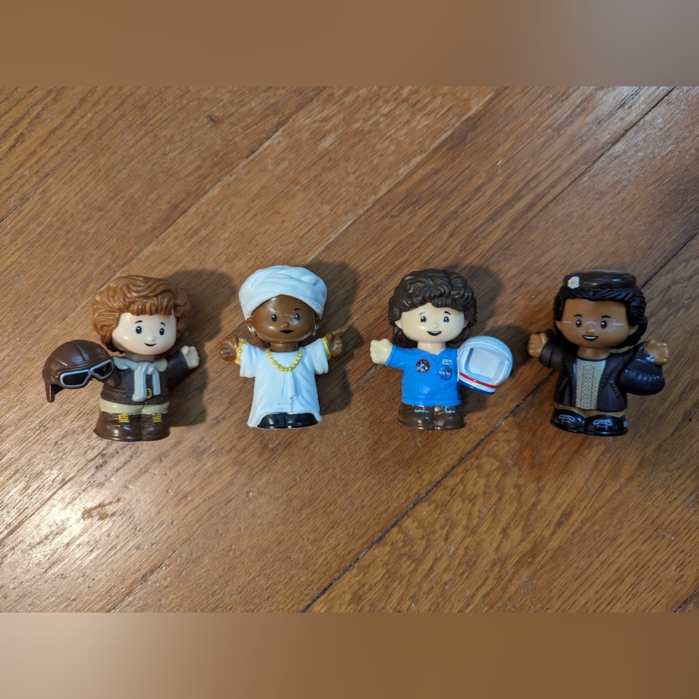 Little People inspiring women collection